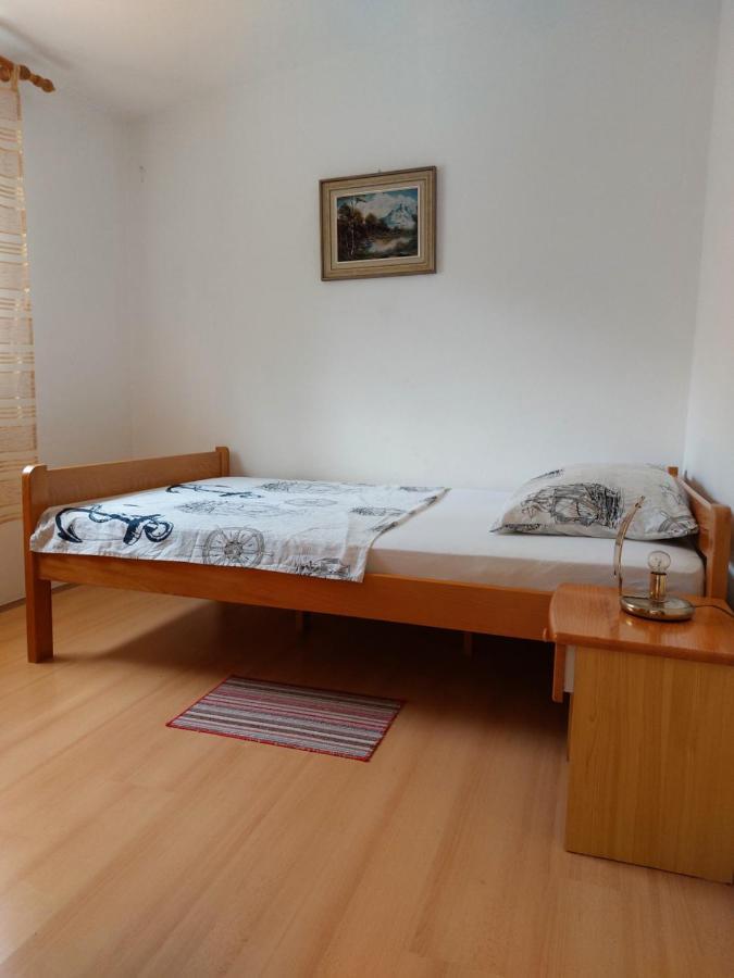 Apartman Nardi Vir Zewnętrze zdjęcie
